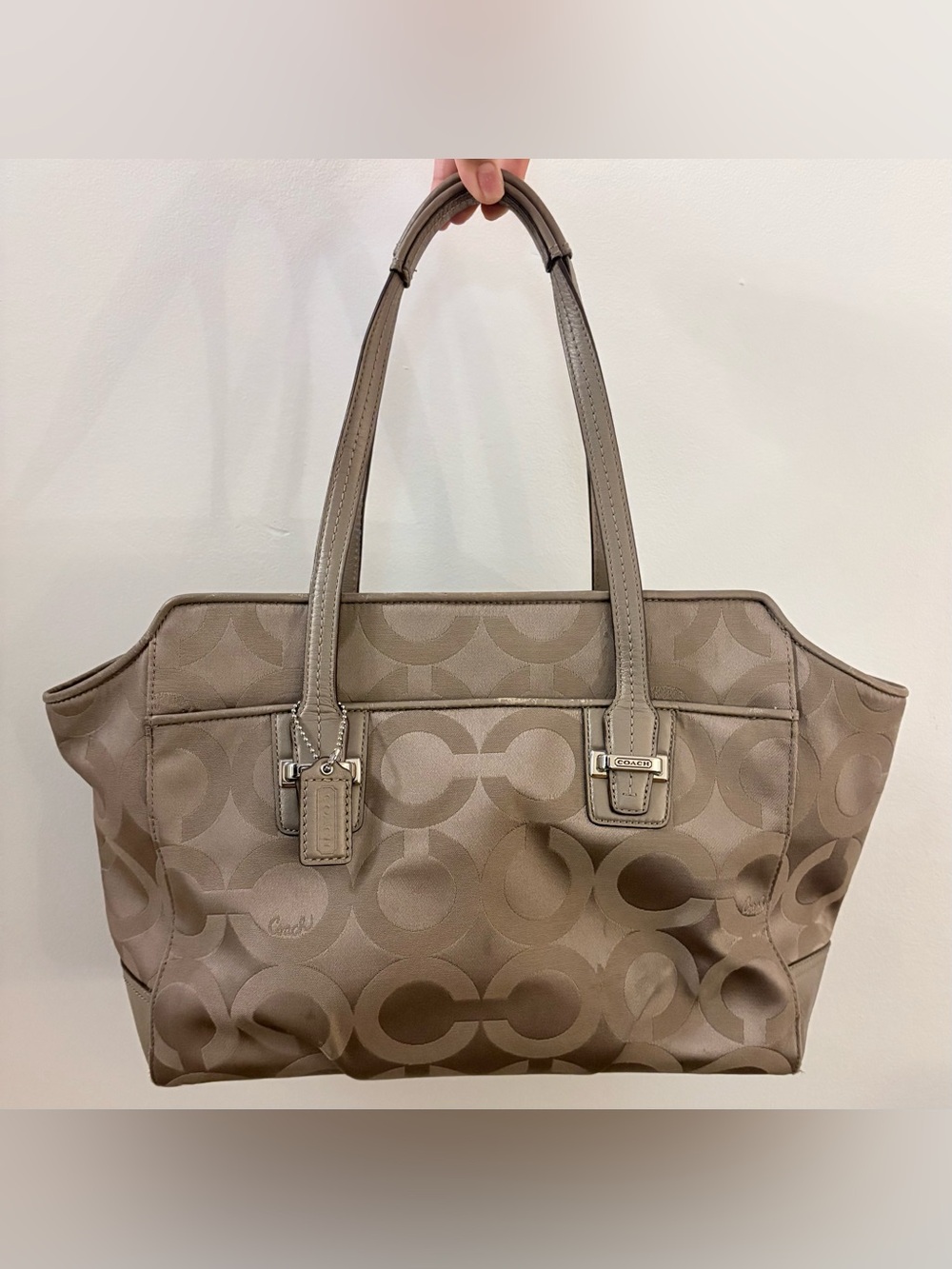 COACH - Taylor Op Art Alexis Carryall